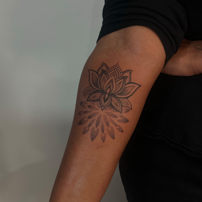 Tattoo by lar.uh — fine line portrait